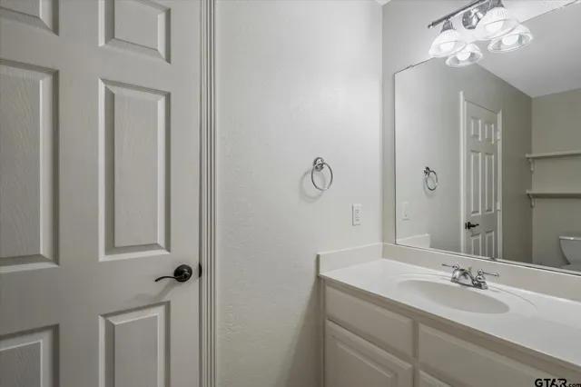 $345,000 | 504 Susie Street, Chandler, TX 75758