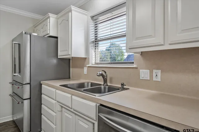 $345,000 | 504 Susie Street, Chandler, TX 75758