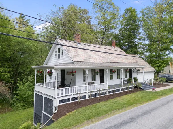 $400,000 | 410 School Street, Westminster, VT 05158