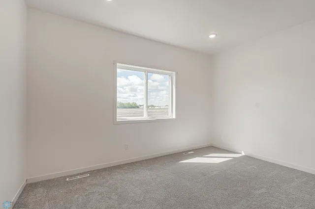 $344,900 | 1522 6th Avenue Northeast, Dilworth, MN 56529