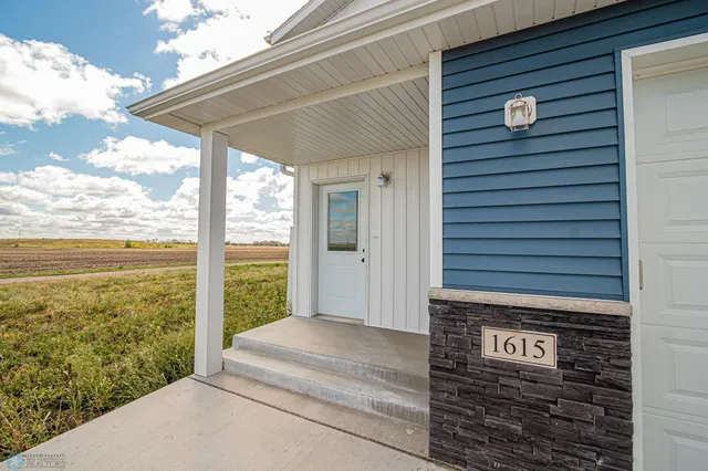 $344,900 | 1522 6th Avenue Northeast, Dilworth, MN 56529