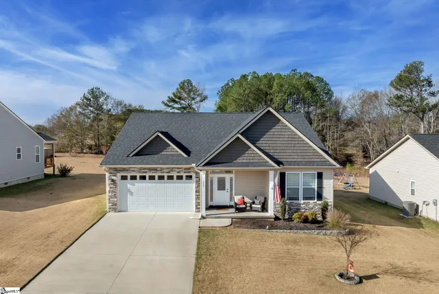 $404,900 | 837 Ashton Ridge Road, Inman, SC 29349