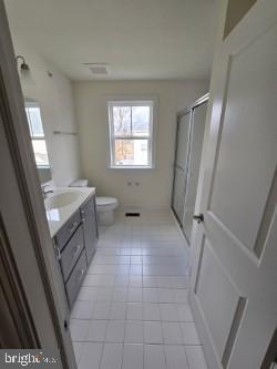 9 Spring Drive Ivyland, PA 18974 - Photo 15 of 16 Primary bathroom with dual sink and walk-in shower