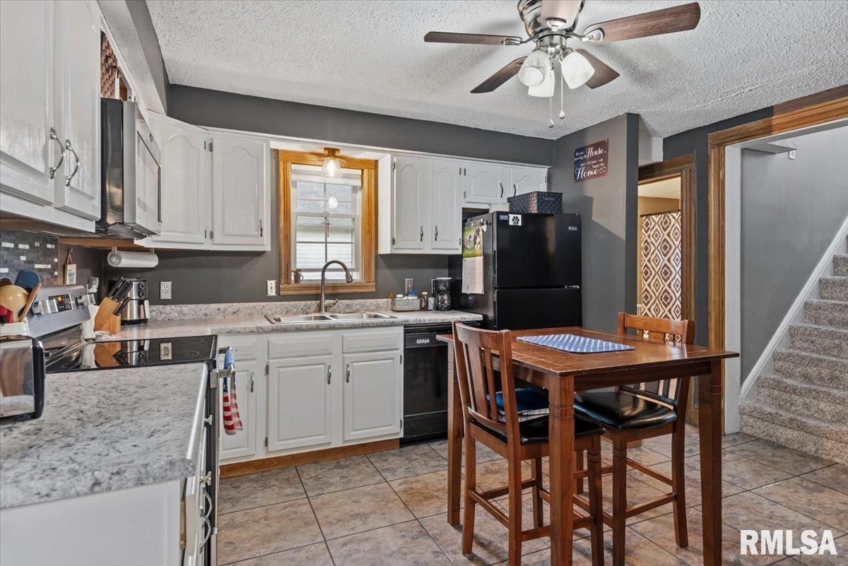 133 West Springer Street Divernon, IL 62530 - Photo 12 of 35