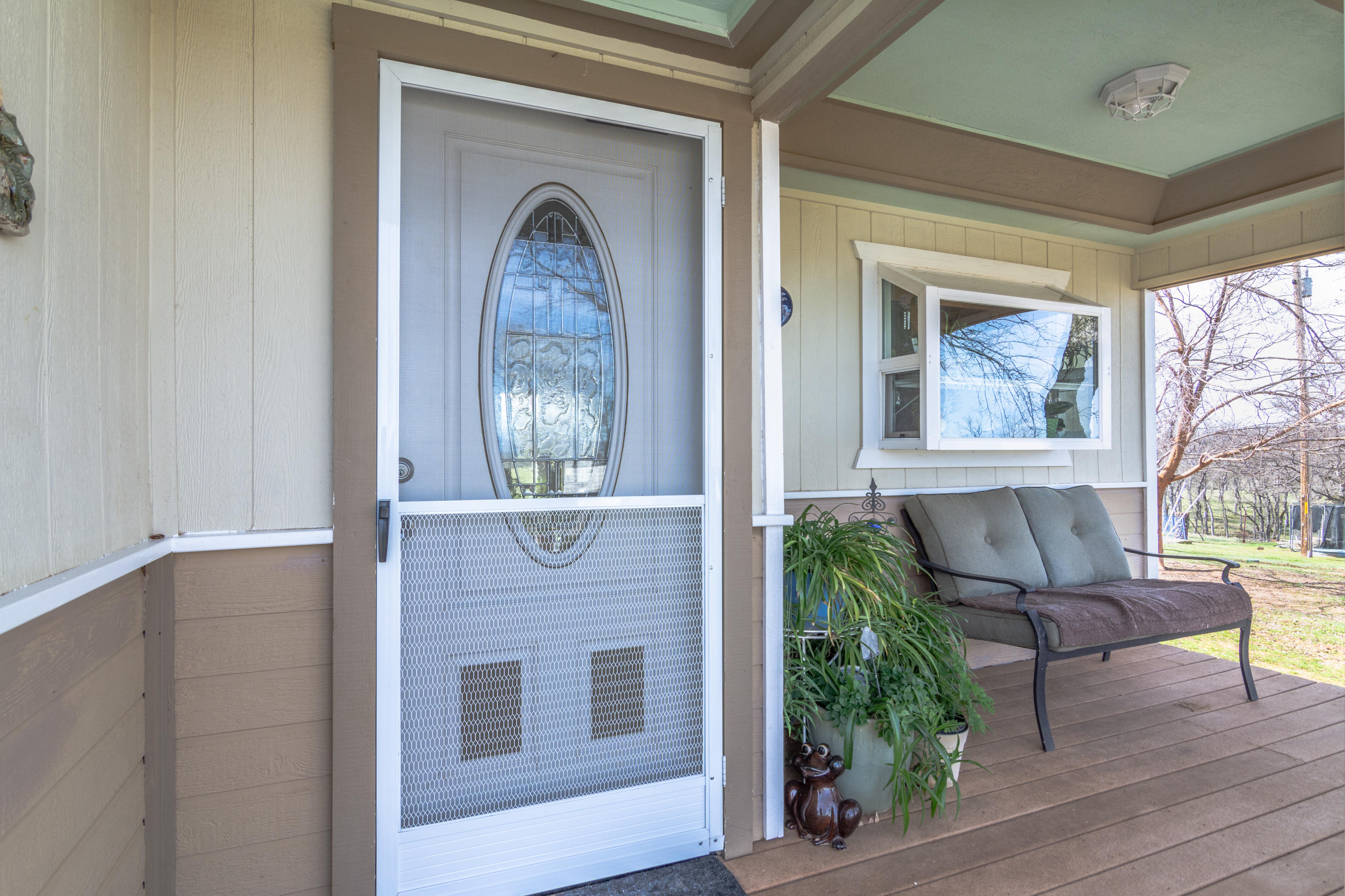 24499 Bascom Road Millville, CA 96062 - Photo 5 of 28 Cover Porch