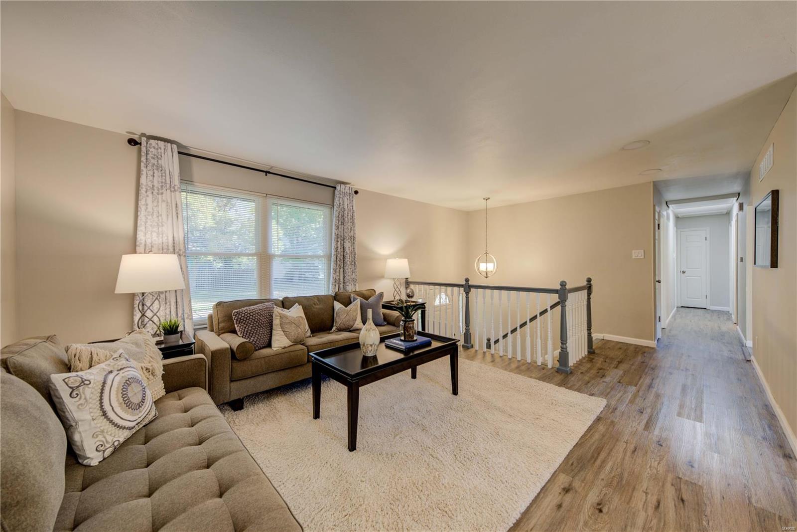 922 Queensbridge Road Manchester, MO 63021 - Photo 2 of 21
