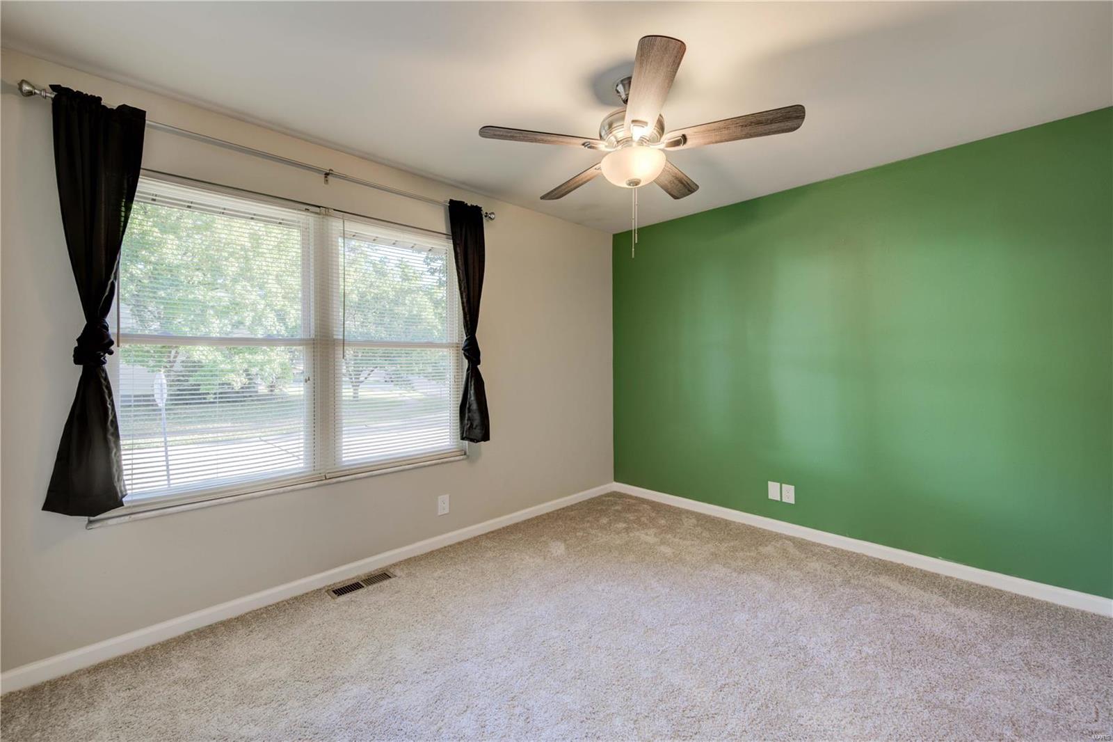 922 Queensbridge Road Manchester, MO 63021 - Photo 9 of 21