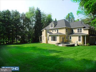 1505 Sugartown Road Paoli, PA 19301 - Photo 2 of 8 Exterior Back