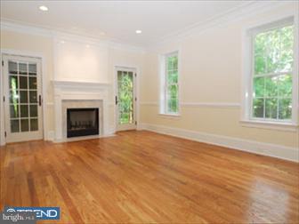 1505 Sugartown Road Paoli, PA 19301 - Photo 4 of 8 Living Room