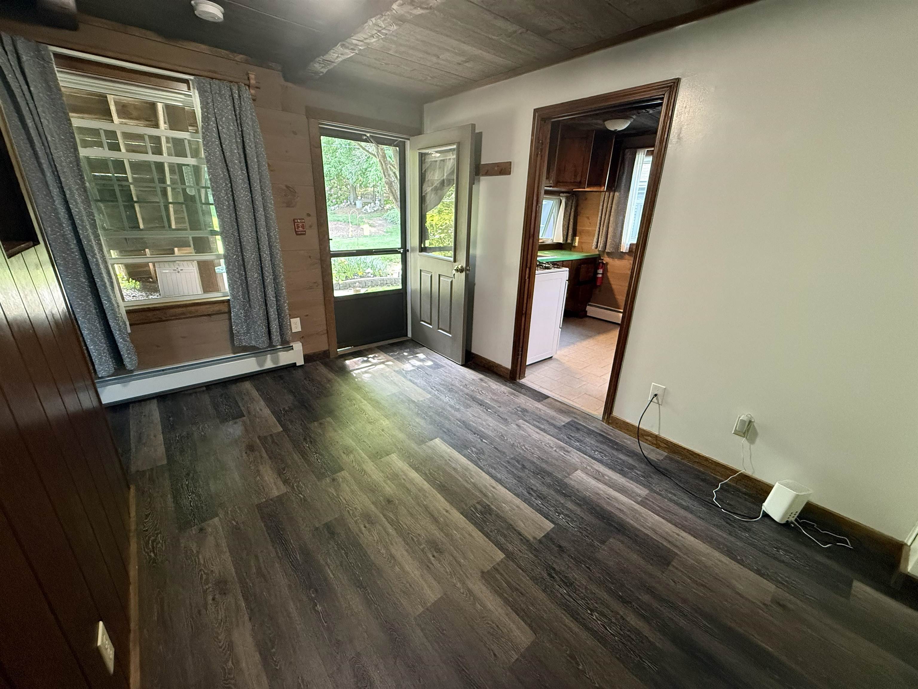 195 Rockingham Road, Unit 1 REAR Derry, NH 03038 - Photo 5 of 22