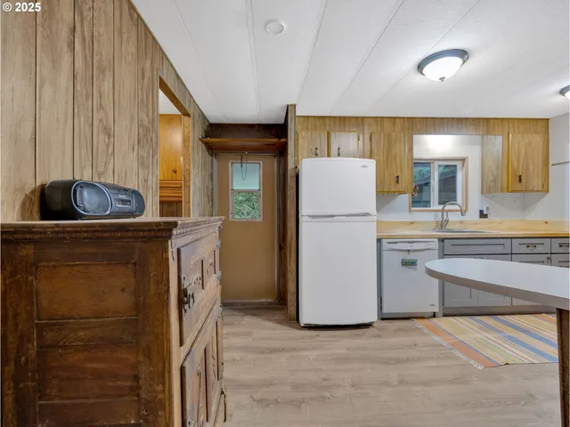 $95,000 | 32700 Southeast Leewood Lane, Unit 108, Boring, OR 97009