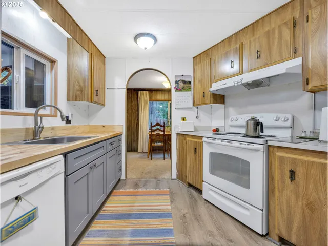 $95,000 | 32700 Southeast Leewood Lane, Unit 108, Boring, OR 97009