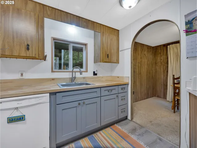 $95,000 | 32700 Southeast Leewood Lane, Unit 108, Boring, OR 97009