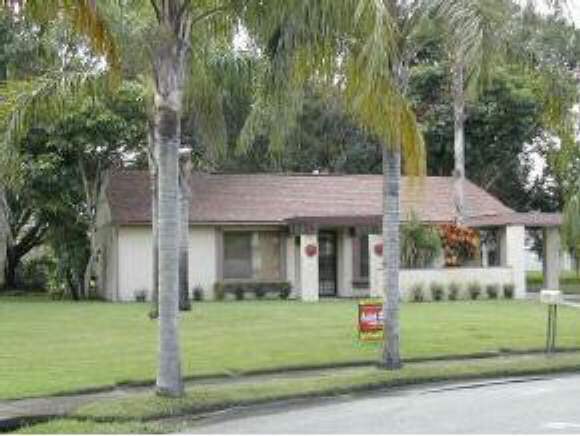 925 Cromey Road Northeast Palm Bay, FL 32905 - Photo 1 of 10 Primary Photo