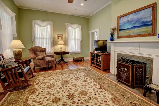 $505,000 | 1102 Pecan Street, Bastrop, TX 78602