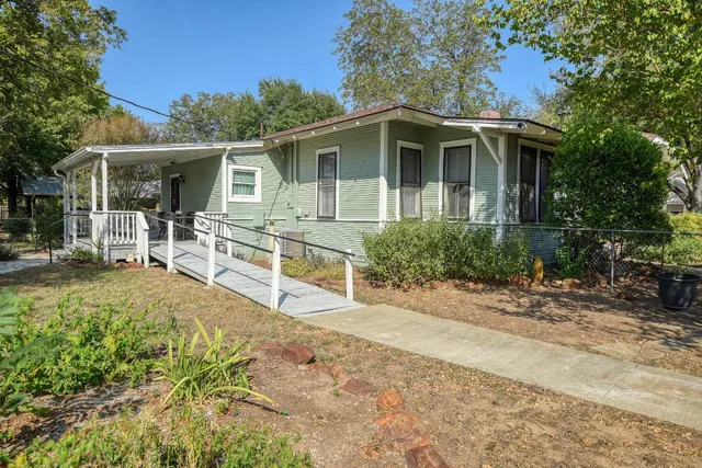 $505,000 | 1102 Pecan Street, Bastrop, TX 78602