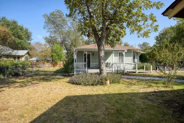 $505,000 | 1102 Pecan Street, Bastrop, TX 78602