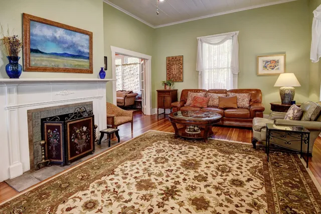 $505,000 | 1102 Pecan Street, Bastrop, TX 78602