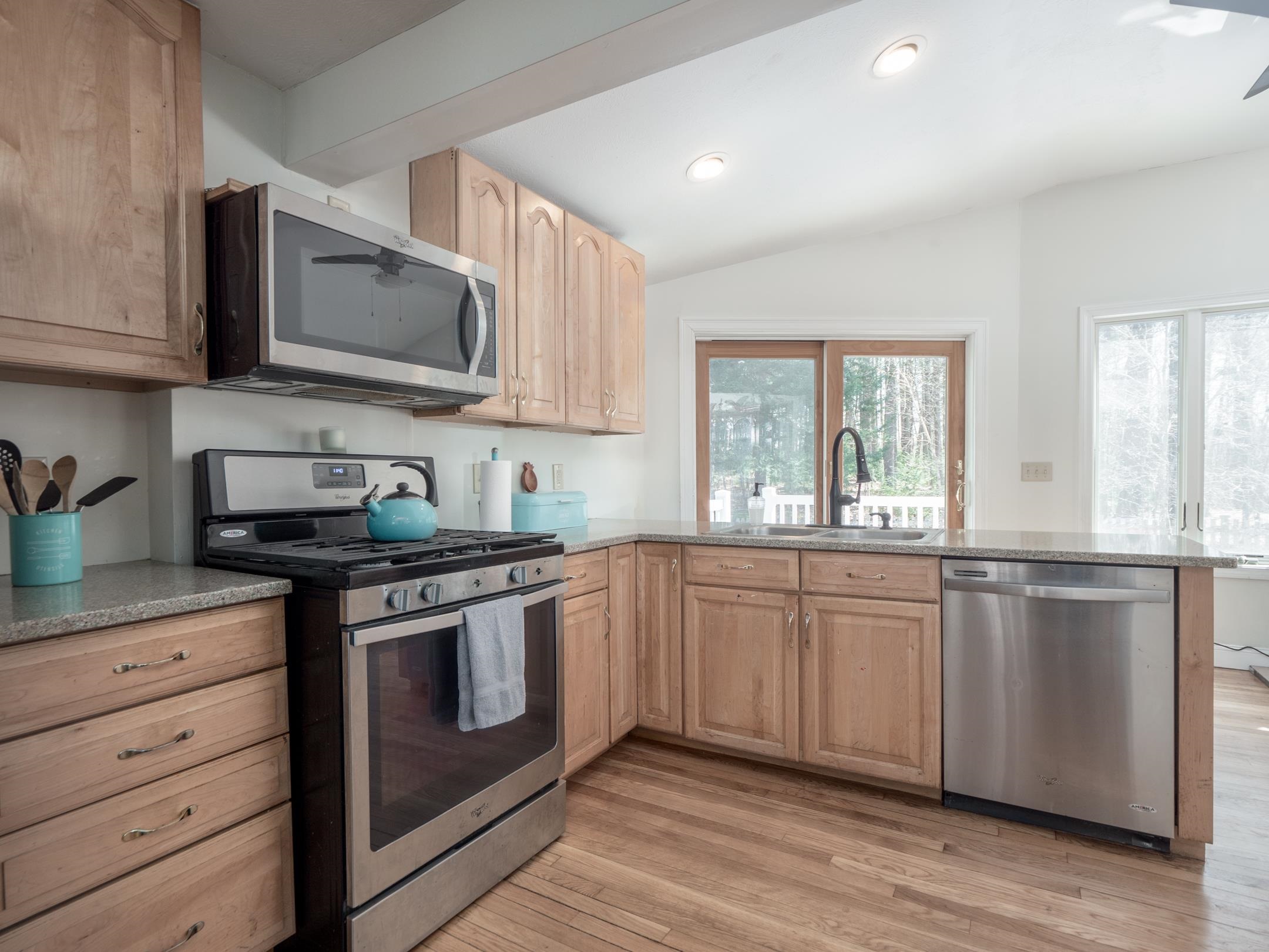 28 Wilson Hill Road Merrimack, NH 03054 - Photo 12 of 39