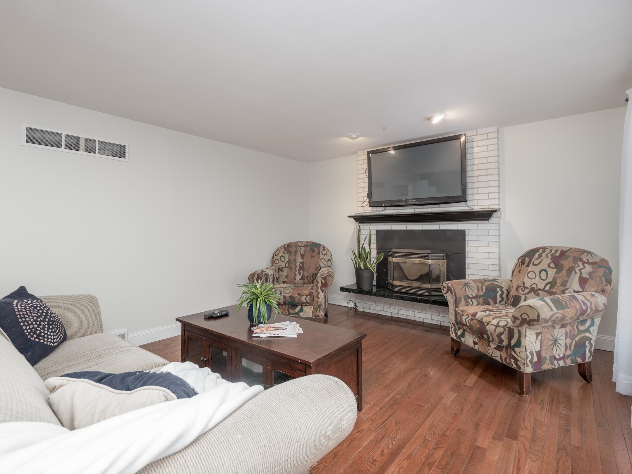 28 Wilson Hill Road Merrimack, NH 03054 - Photo 3 of 39