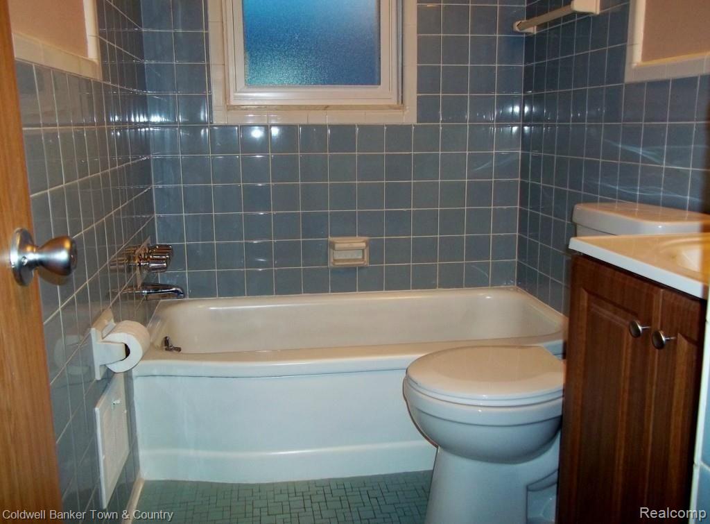 main floor bathroom