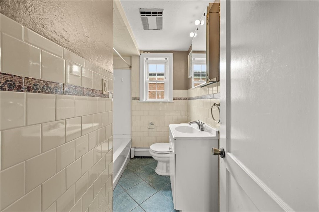 15 Community Road Warwick, RI 02889 - Photo 14 of 24