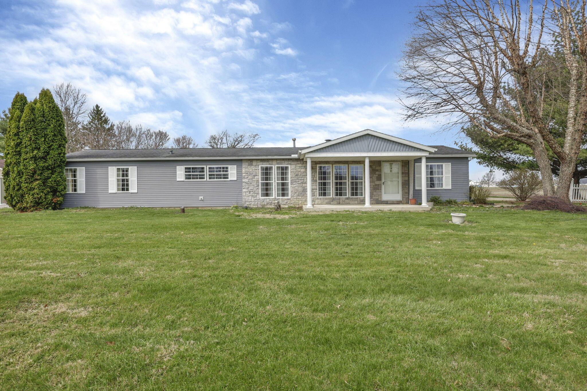 895 Becks Knob Road Southwest Lancaster, OH 43130 - Photo 1 of 71