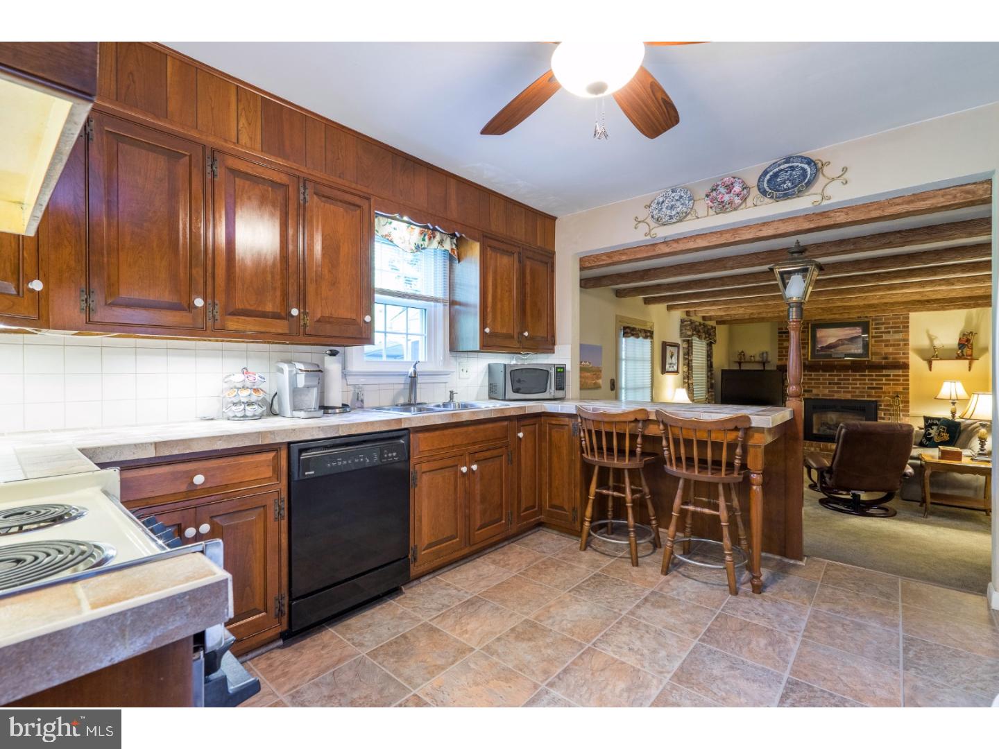 205 Merlin Road Phoenixville, PA 19460 - Photo 5 of 25 Gallery Image 5