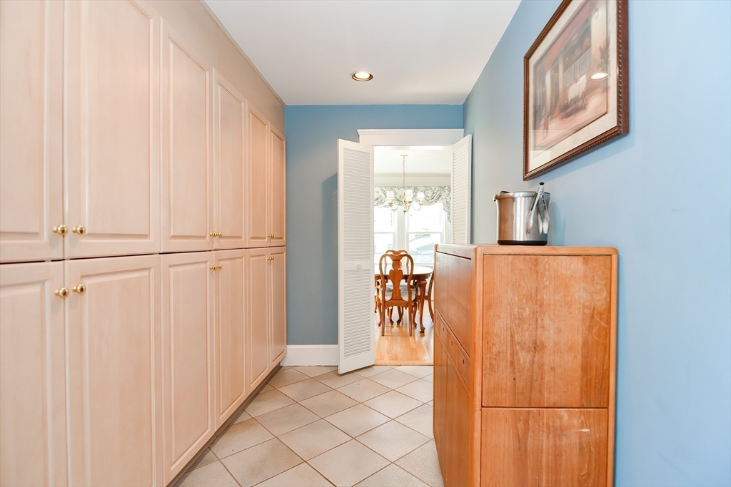 207 Lawrence Road Medford, MA 02155 - Photo 14 of 42 a view of entryway with workspace