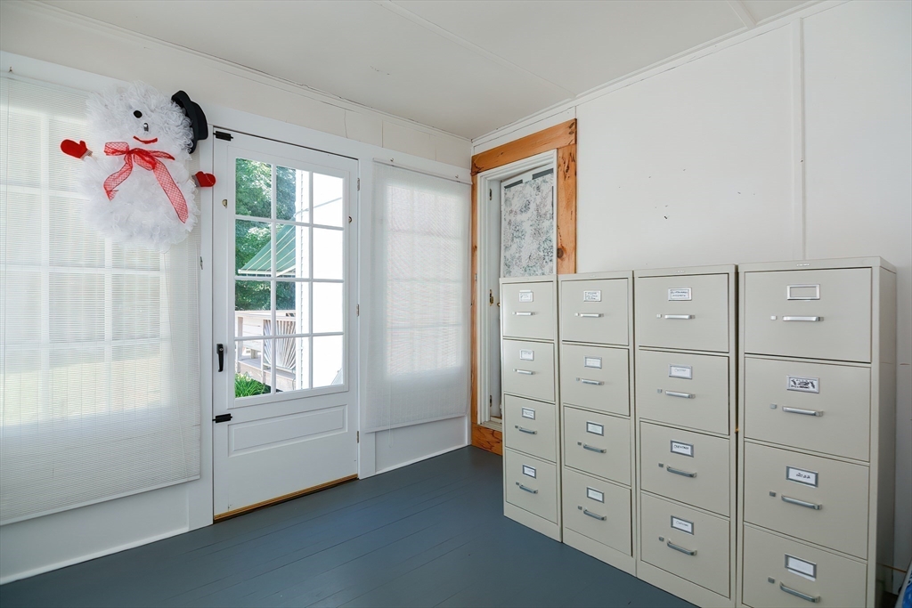 207 Lawrence Road Medford, MA 02155 - Photo 24 of 42