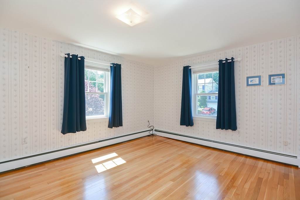 207 Lawrence Road Medford, MA 02155 - Photo 32 of 42