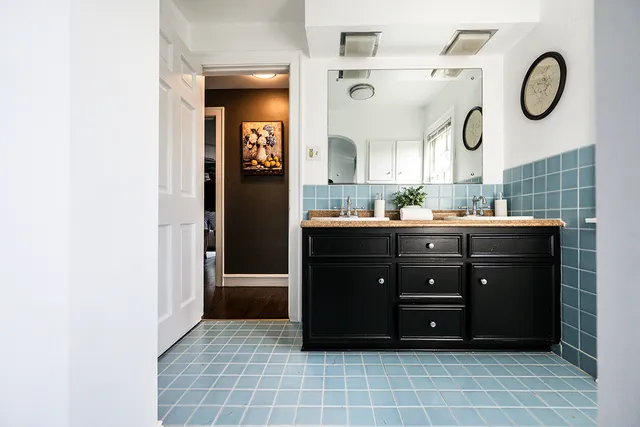 $719,000 | 1001 South Brainard Avenue, La Grange, IL 60525