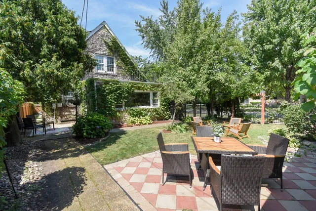 $719,000 | 1001 South Brainard Avenue, La Grange, IL 60525