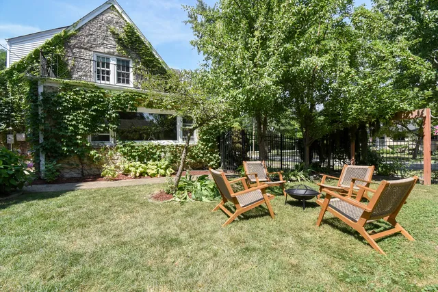 $719,000 | 1001 South Brainard Avenue, La Grange, IL 60525