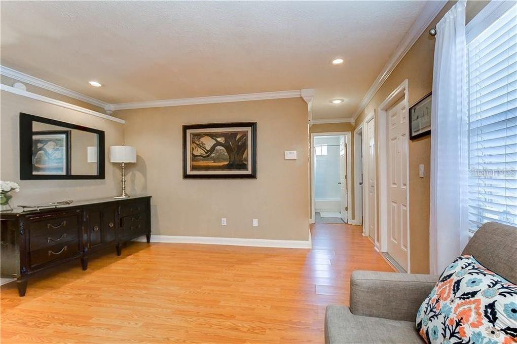 5121 Ellendale Avenue Tampa, FL 33625 - Photo 5 of 35 Gallery Image 5