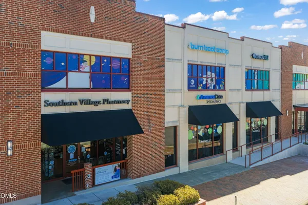 $285,000 | 700 Market Street, Unit 215, Chapel Hill, NC 27516