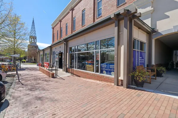 $285,000 | 700 Market Street, Unit 215, Chapel Hill, NC 27516