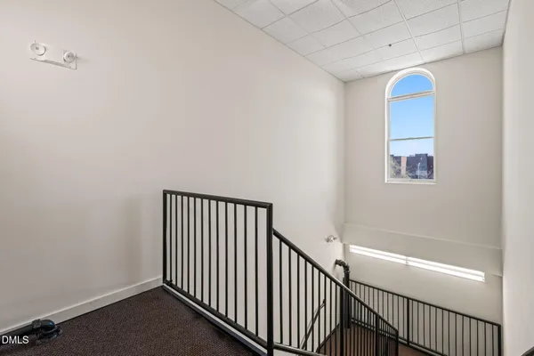 $285,000 | 700 Market Street, Unit 215, Chapel Hill, NC 27516