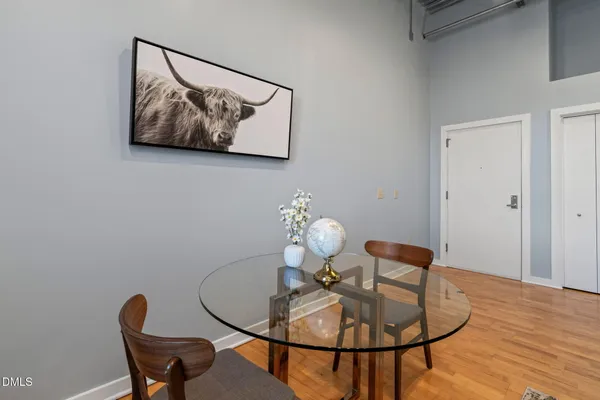 $285,000 | 700 Market Street, Unit 215, Chapel Hill, NC 27516