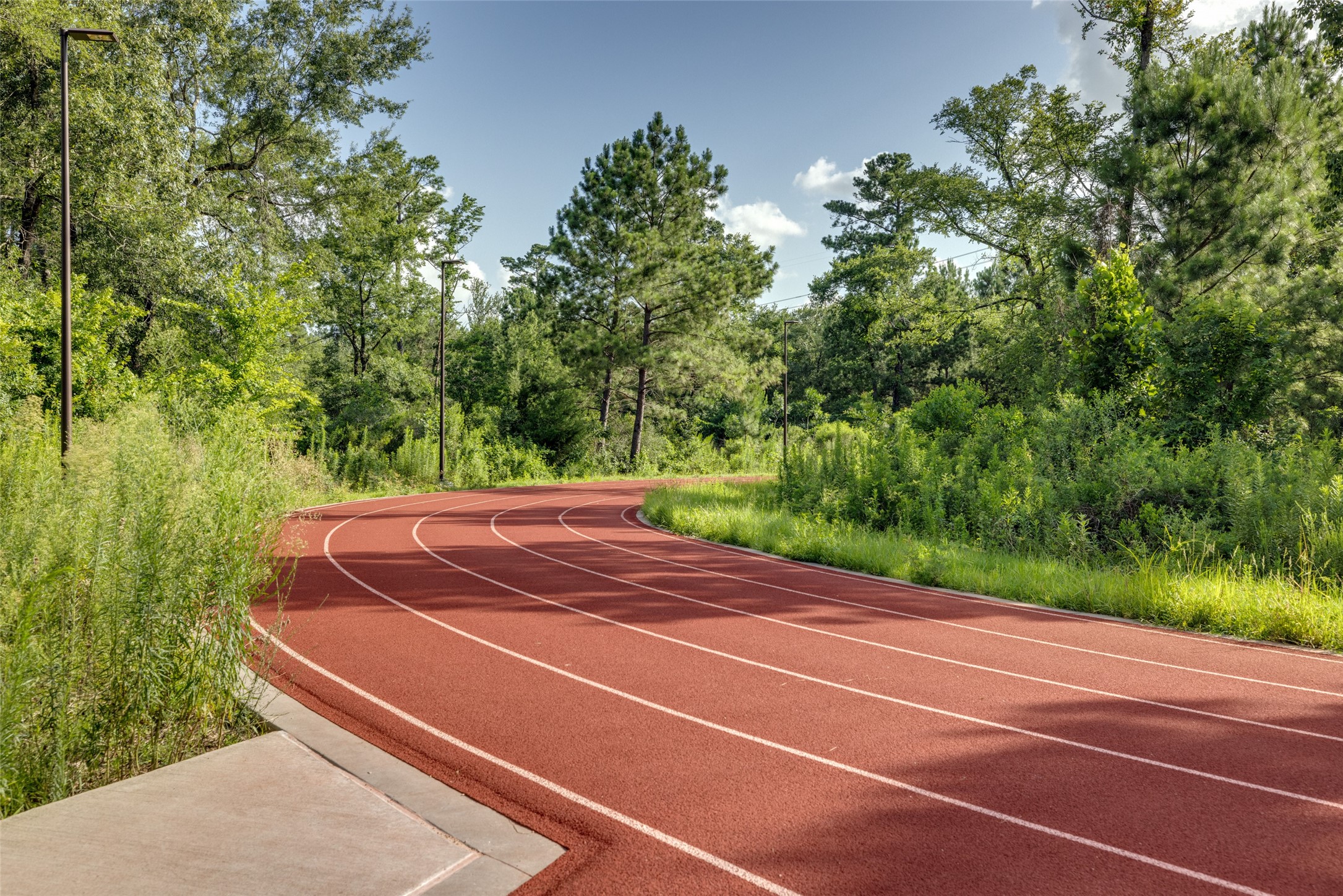 816 West 17th Street Houston, TX 77008 - Photo 2 of 38 Memorial Park in Houston is a 1,500-acre urban park offering walking and running trails, picnic areas, a golf course, and the Clay Family Eastern Glades for relaxation. It is one of the largest municipal parks in the U.S., located near downtown, and features abundant green spaces and a variety of wildlife. While general access is free, certain facilities like the golf course and swimming pool have separate fees.