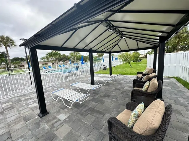 $2,000 | 1152 Circle Drive, Unit D, Delray Beach, FL 33445
