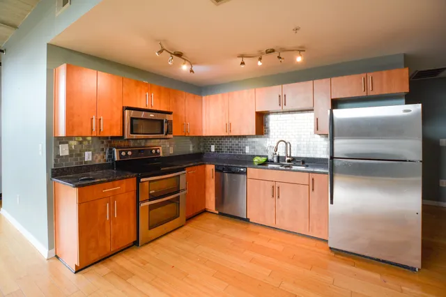 $2,480 | 1 Cool Blow Street, Unit 326, Charleston, SC 29403