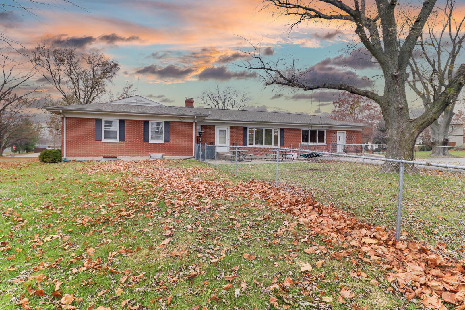 900 Beech Street Normal, IL 61761 - Photo 13 of 36 front view of house with a yard