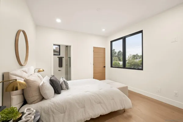 $2,950,000 | 1531-33 Lieta Street, San Diego, CA 92110