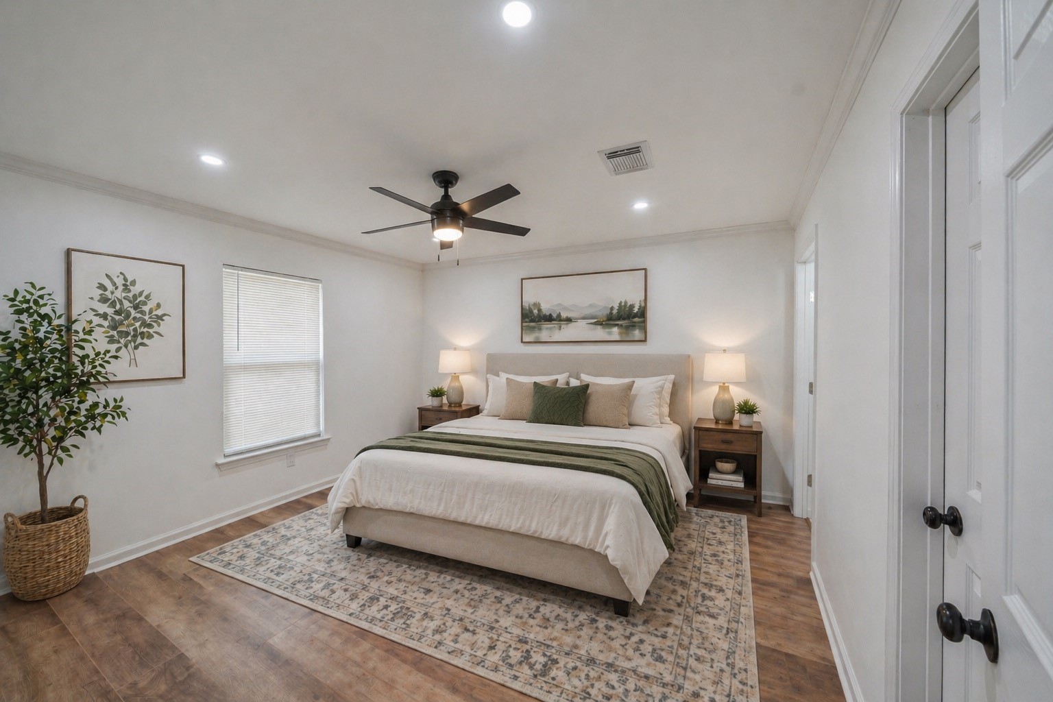 3051 Rothermel Road Houston, TX 77093 - Photo 4 of 24 Spacious, virtually staged primary bedroom perfect for relaxation.