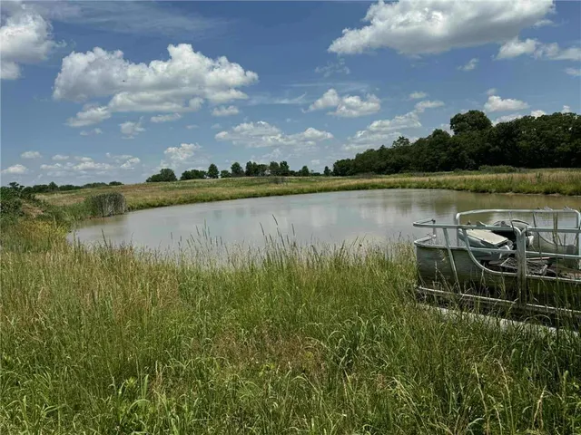 $1,490,000 | 23145 County Road 151, Norborne, MO 64668