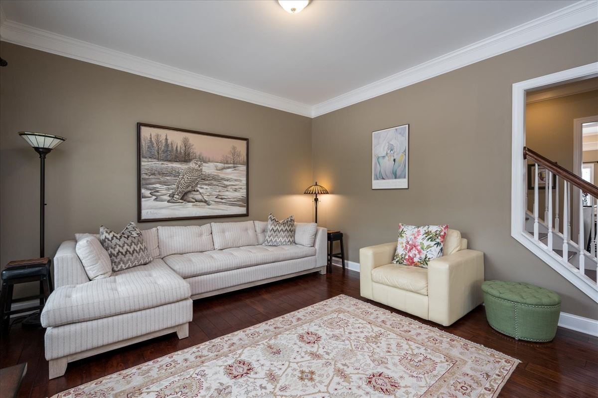 1552 Crafton Way Raleigh, NC 27607 - Photo 4 of 27 Living Room