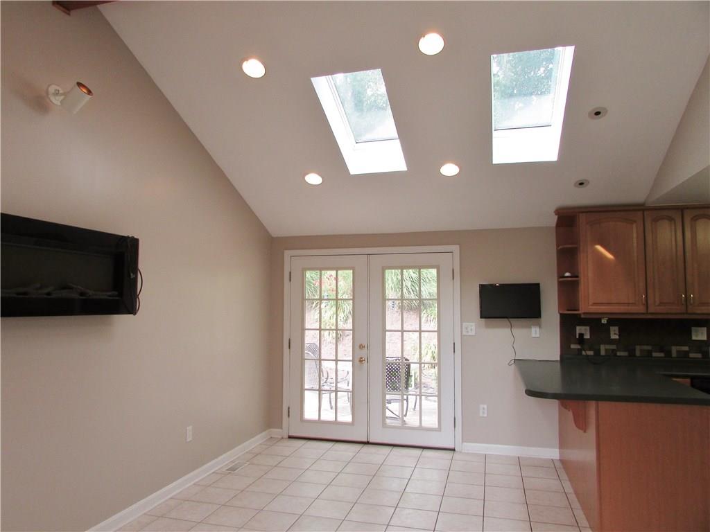 5207 Ranchview Drive Pittsburgh, PA 15236 - Photo 8 of 23 Gallery Image 8