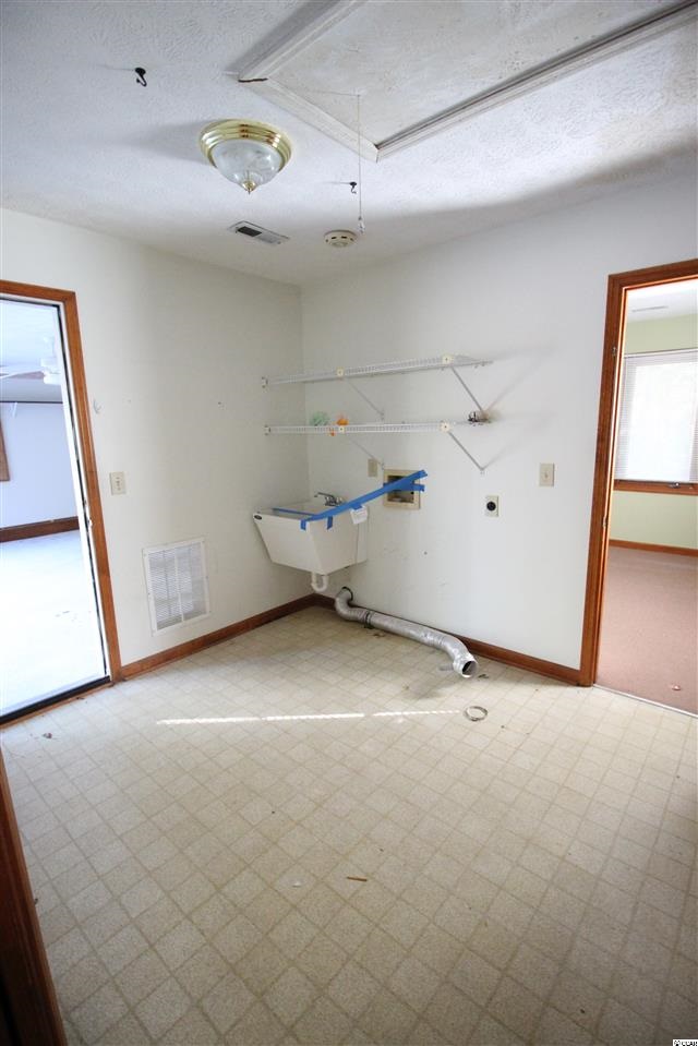 99 Greenfield Road Pawleys Island, SC 29585 - Photo 10 of 15 Gallery Image 10