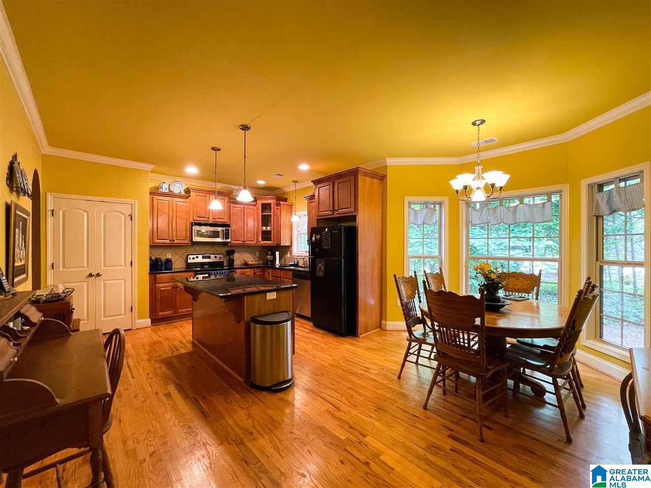 1032 Lake View Lane Calera, AL 35040 - Photo 14 of 37